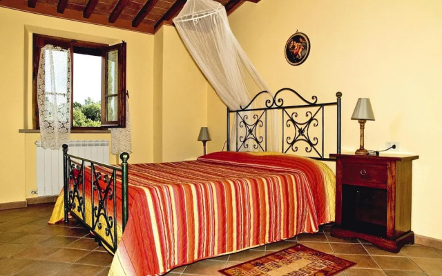 Estate in Montaione With Pool & Wine Tasting