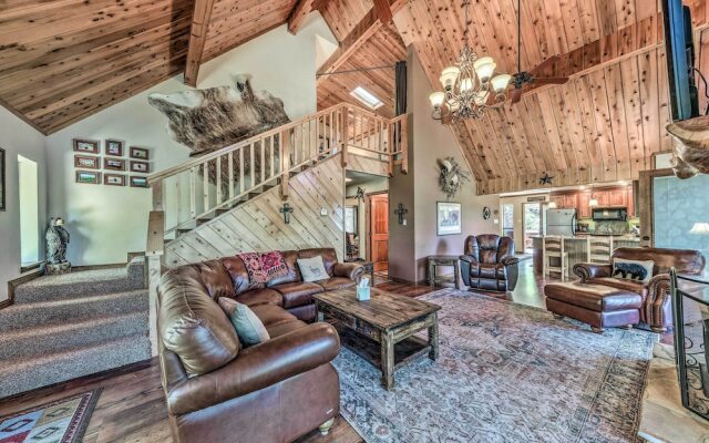 Tranquil Ruidoso Cabin w/ Private Hot Tub!