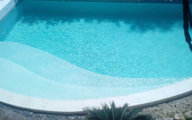 Beach Front Nicky Villa - Watamu Beach