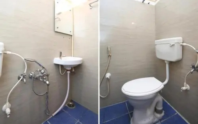 V Wella Comforts By OYO Rooms