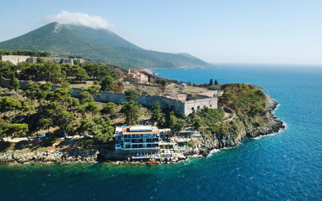 Karalis Beach Hotel