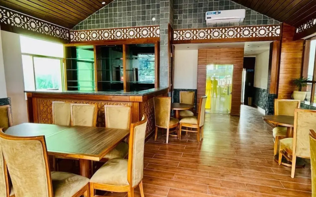 Hotel Suryadev