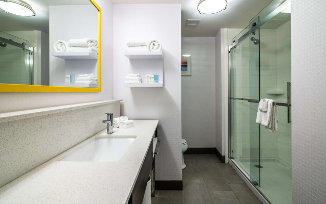 Hampton Inn & Suites Allen Park