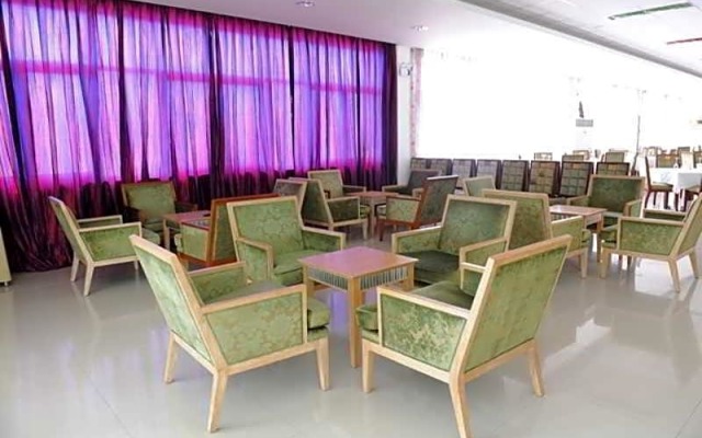 Hotel Ombaka Ritz