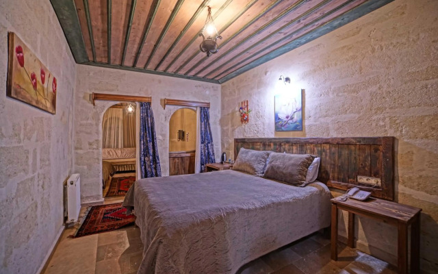 Jerveni Cave Hotel