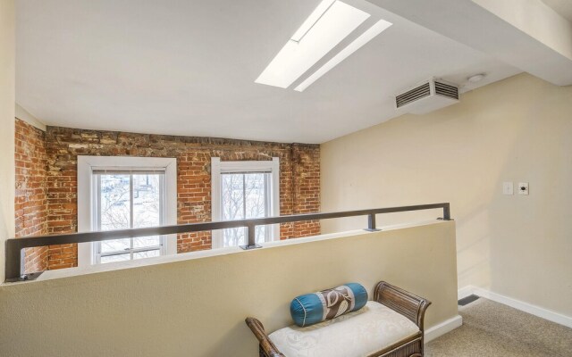 Downtown Five Points Sleeps 4