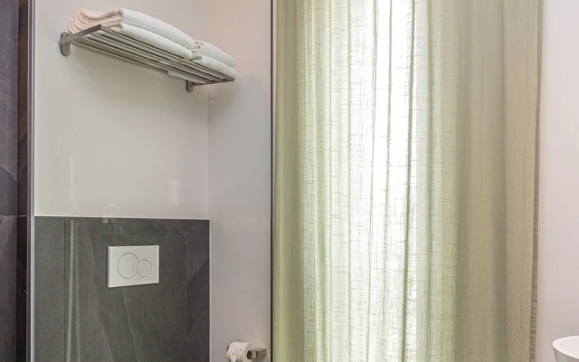 Icon H 305 Suite Micro-living
