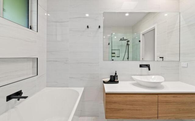 Seaview Cresent, 4