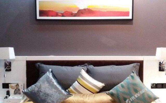 Hotel Monet (Lvliang Lishi)