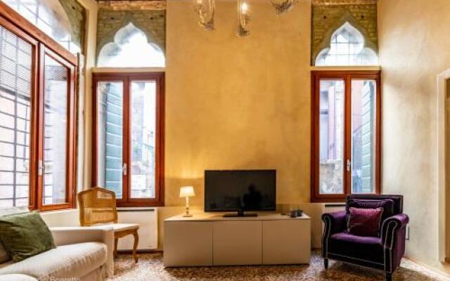Gondola Bianca Veniceiloveyou Apartments