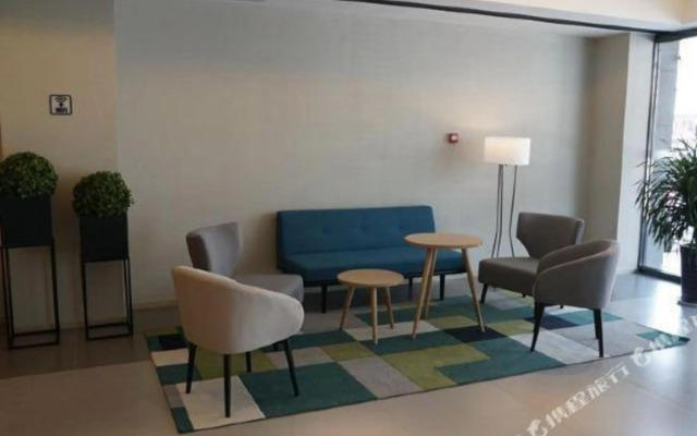 Homeinn Selected Hotel (Taishan Scenic Area Tianwai Village Entrance)(如家商旅酒店(泰山景区天外村进山口店))