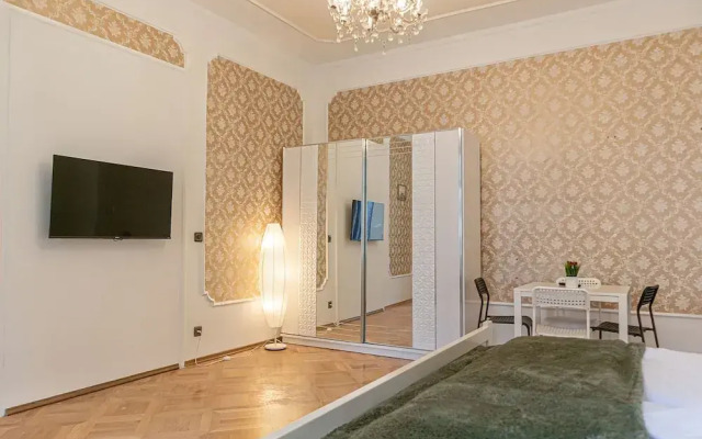 Spacious 4BR Apt Long Stay Friendly