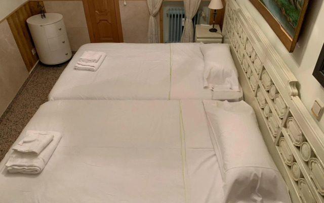 Apartamentos Suites Torr Av América - López de Hoyos