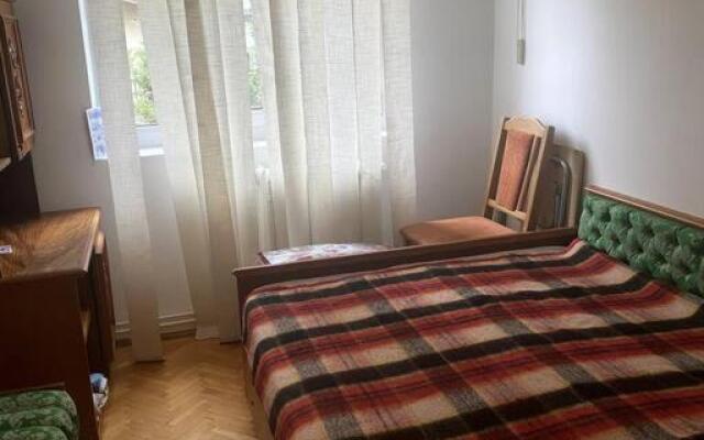 cozy two-bedroom apartment