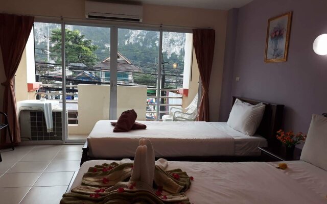 Number 1 Guesthouse & Restaurant