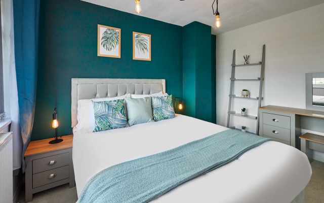 Host   Stay   Greenway House