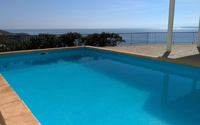 Impresionantes vistas del mar en Roses, Canyelles