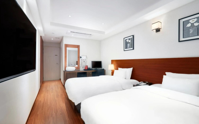 Lion Hotel