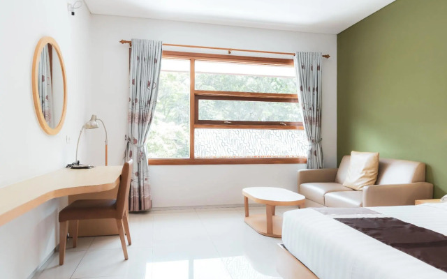 Tibera Hotel Cibeunying