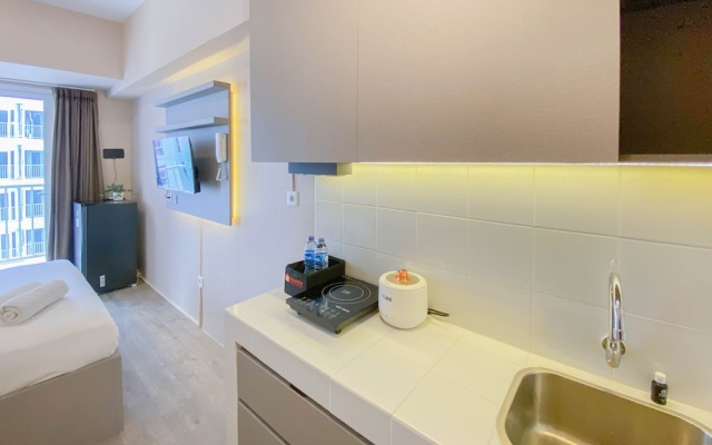 Good Deal And Lovely Studio At Tokyo Riverside Pik 2 Apartment – Guest Rooms – Jakarta