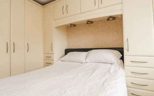 23 Wolsey Close