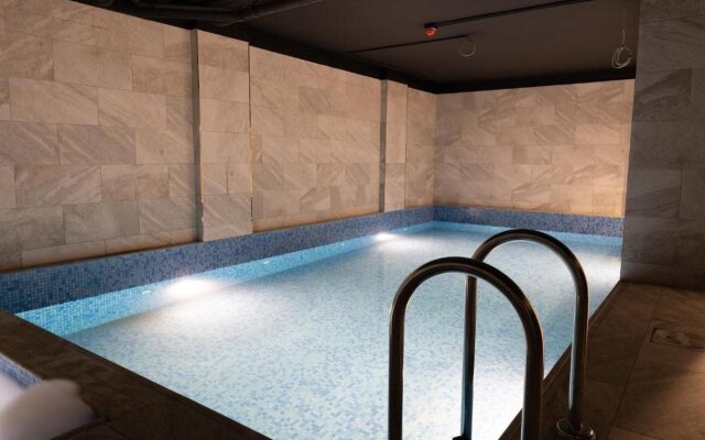 Mirot Hotel