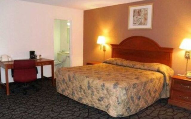 Super 8 by Wyndham Youngstown North