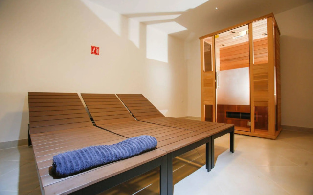 Poville Residence