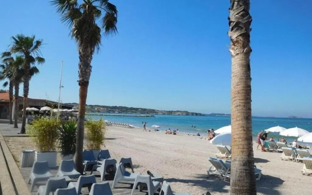 Appartement Six-Fours-les-Plages, 3 pièces, 5 personnes - FR-1-316-104