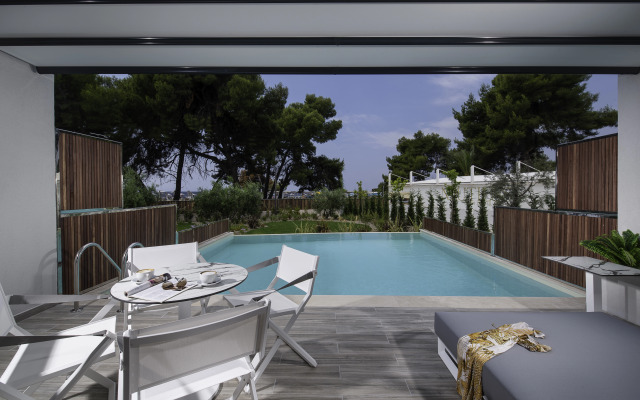 Lagomandra Beach Hotel and Suites