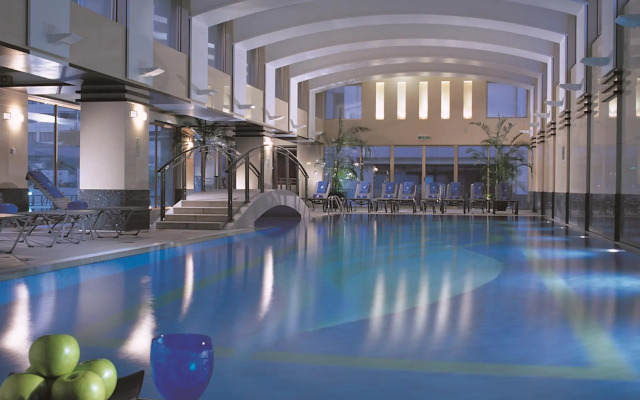 Shanghai Centre Serviced Apartment