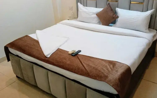 Soooper Hotel