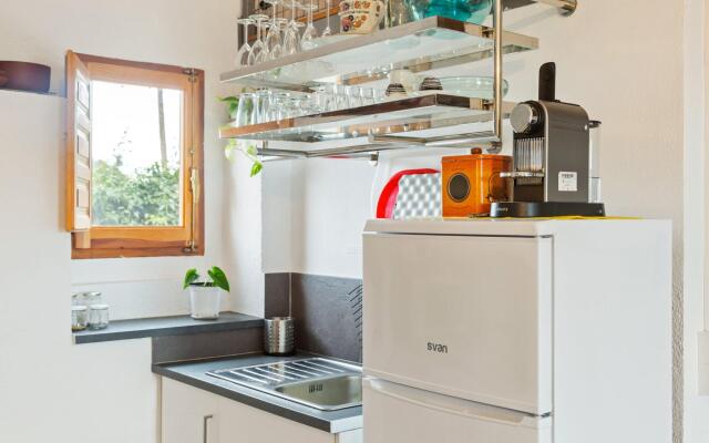 Beautiful Holiday Home in Deltebre Near Beach