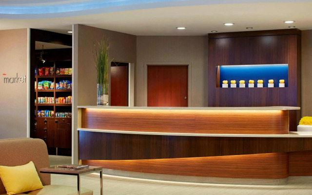 Courtyard Minneapolis St. Paul/Roseville by Marriott