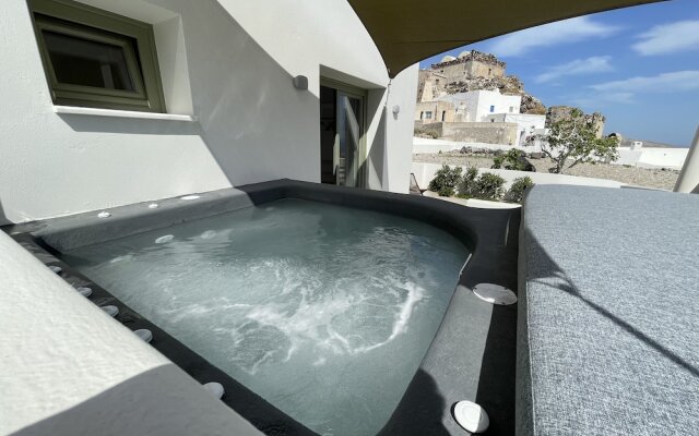 VILLA DI CAPO - Santorini Old Winery Luxury Villas