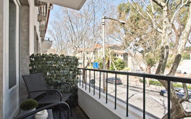 Central Apartment 127 by Saboia Collection