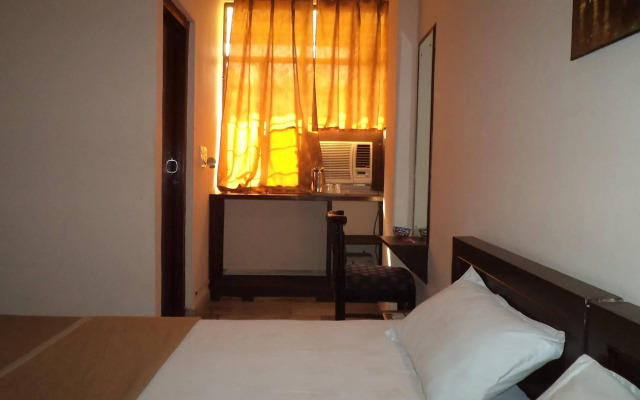 Hotel Ambika Palace