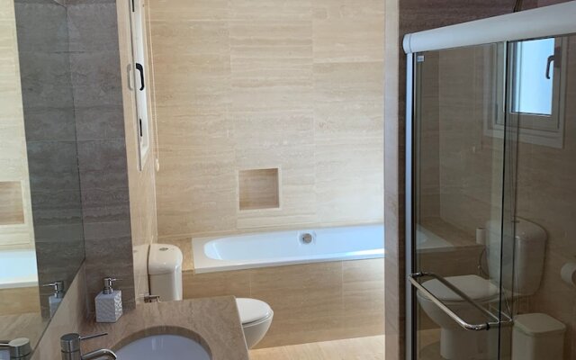 Beachfront Family Holiday Villa Perivolia
