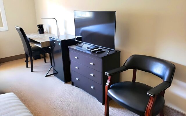 The Medicine Hat Villa