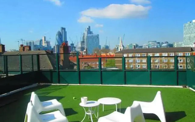 Stunning 2-bed Converted Warehouse - Sleeps 4