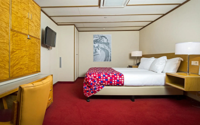 ss Rotterdam Hotel & Restaurants