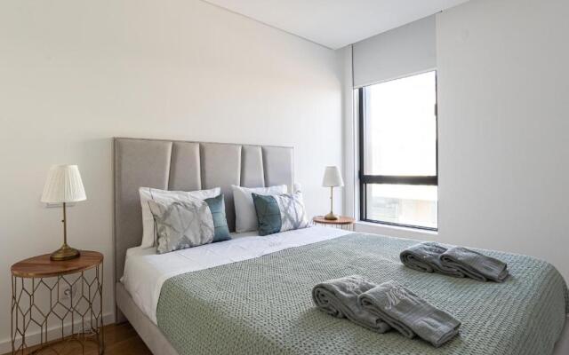 Sun&Sea Luxury Apartment by MP