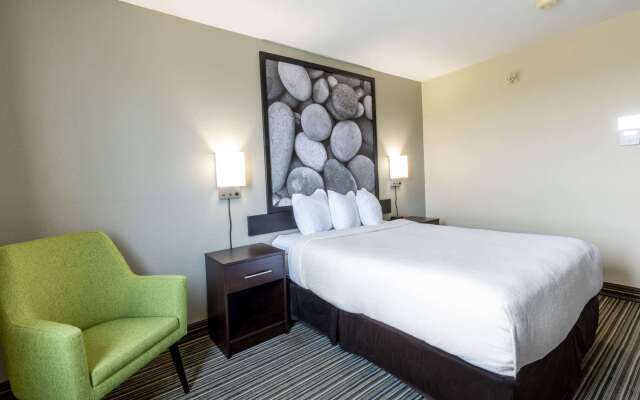 Super 8 by Wyndham Truro NS