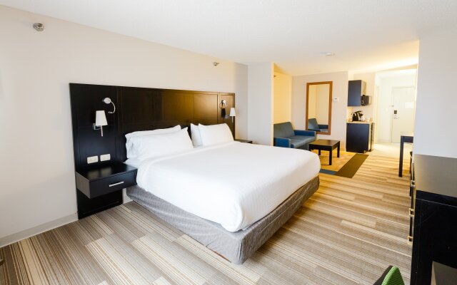 Holiday Inn Express & Suites Shelbyville by IHG