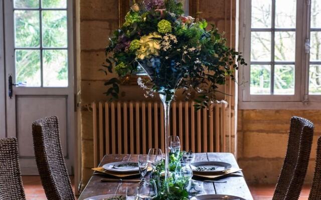 Château Latour Segur Suites & Spa