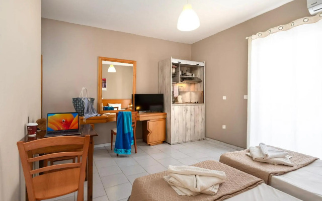 Manias Apartments