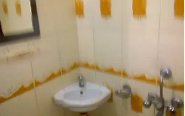 Hotel Deepak