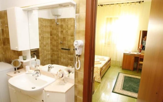 B&B Luana Inn Airport