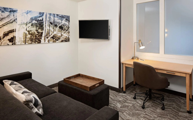 Cambria Suites