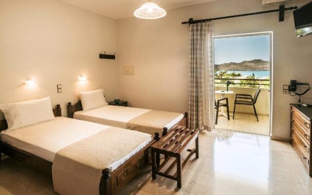 Merabello Apartments & Villa